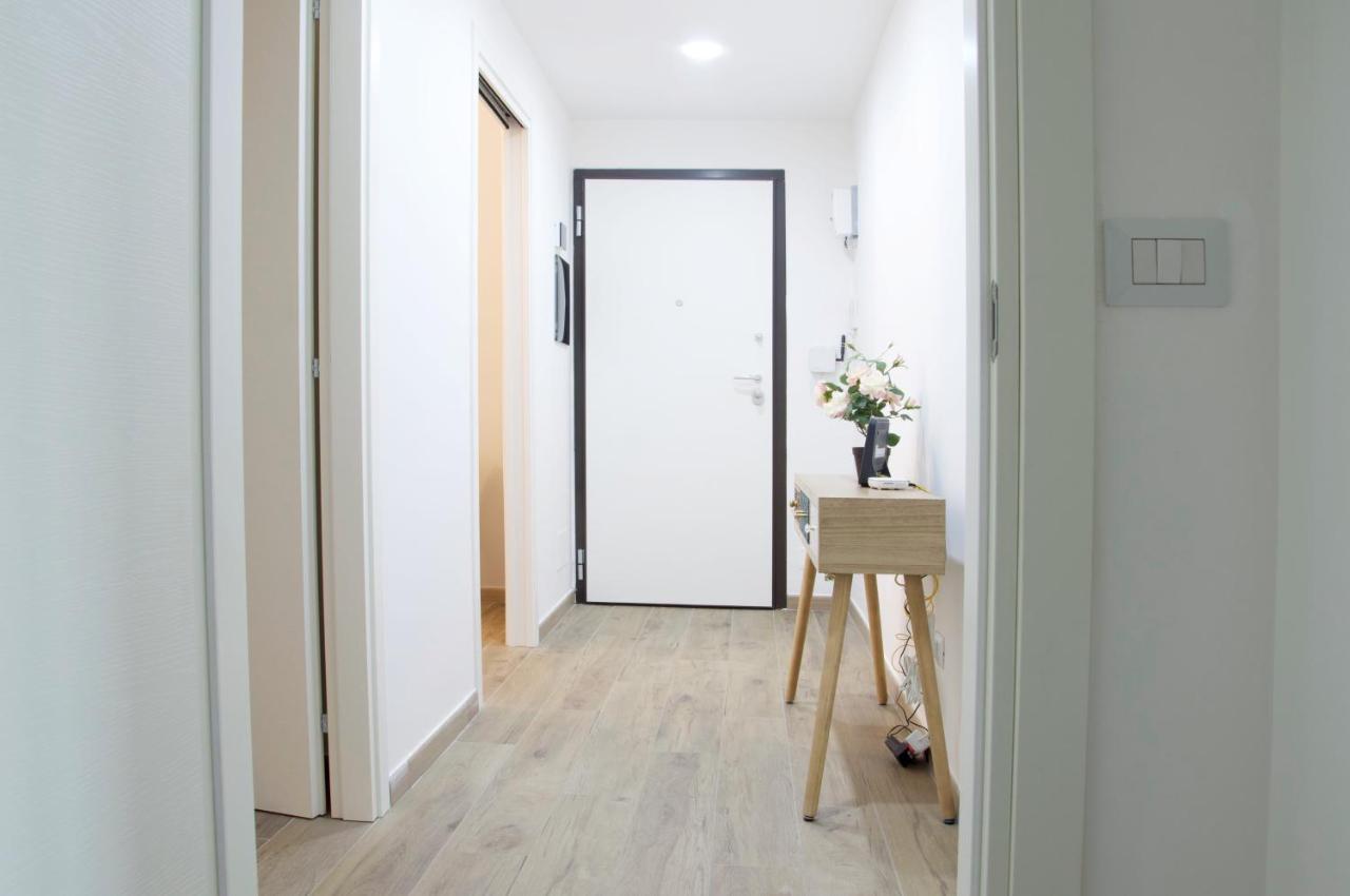 Minerva Rooms Pavia Bagian luar foto